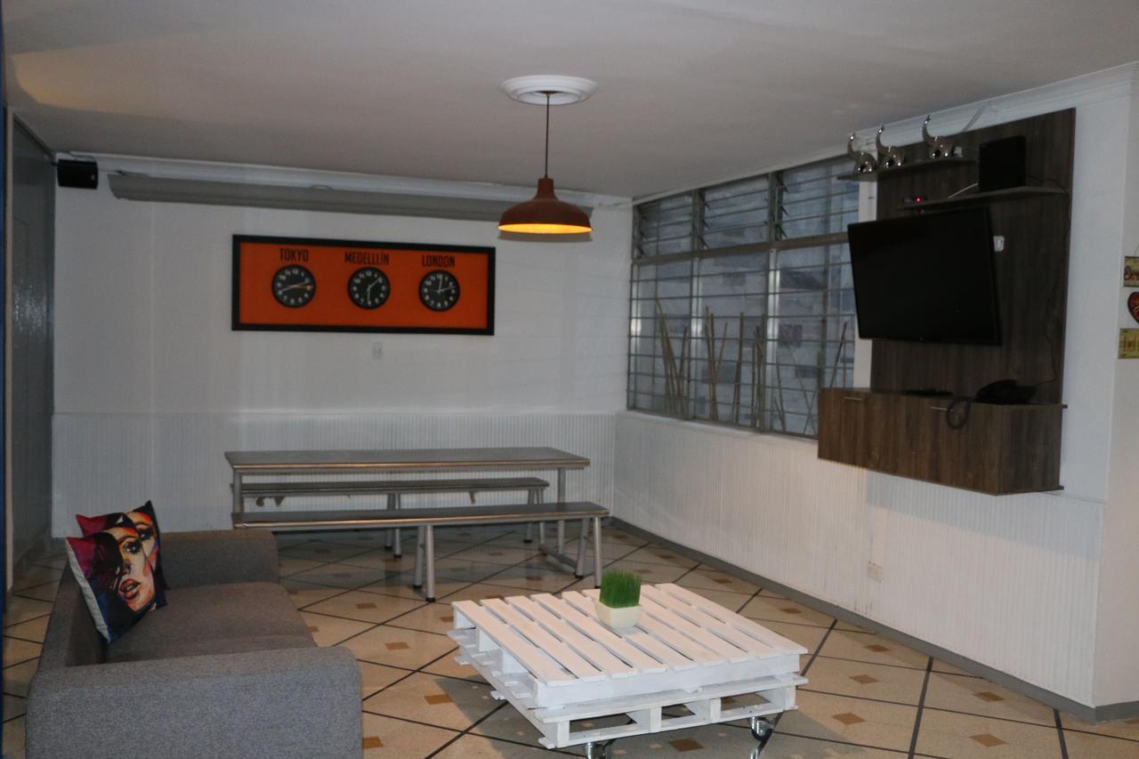 Backpackers Inn Medellín Exterior foto